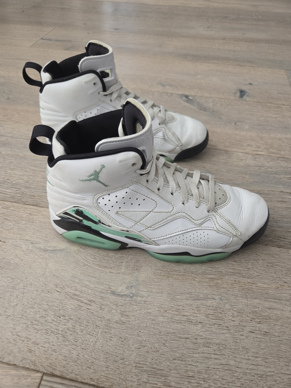 Air Jordan MVP Retro High-Top Sneakers in White Green GLPW